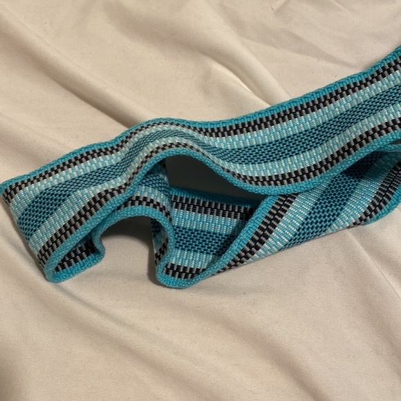 Blue & Grey Tribal Pattern Deluxe Wayuu Double Drawstring Crossbody Mochila Bag - Picture 8 of 11